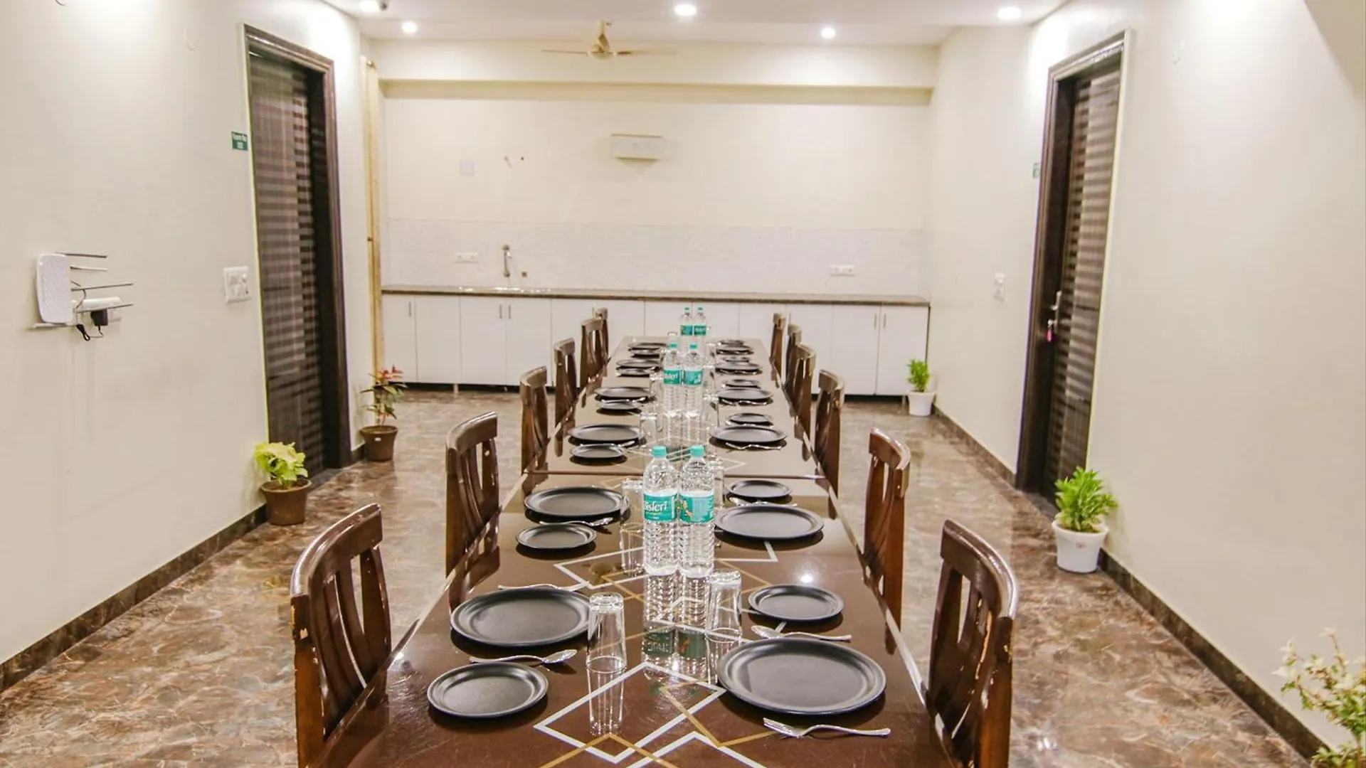Homefort Stays - Sector 45 Near Cyber Park & Artemis Hospital Gurgáon Hotel
