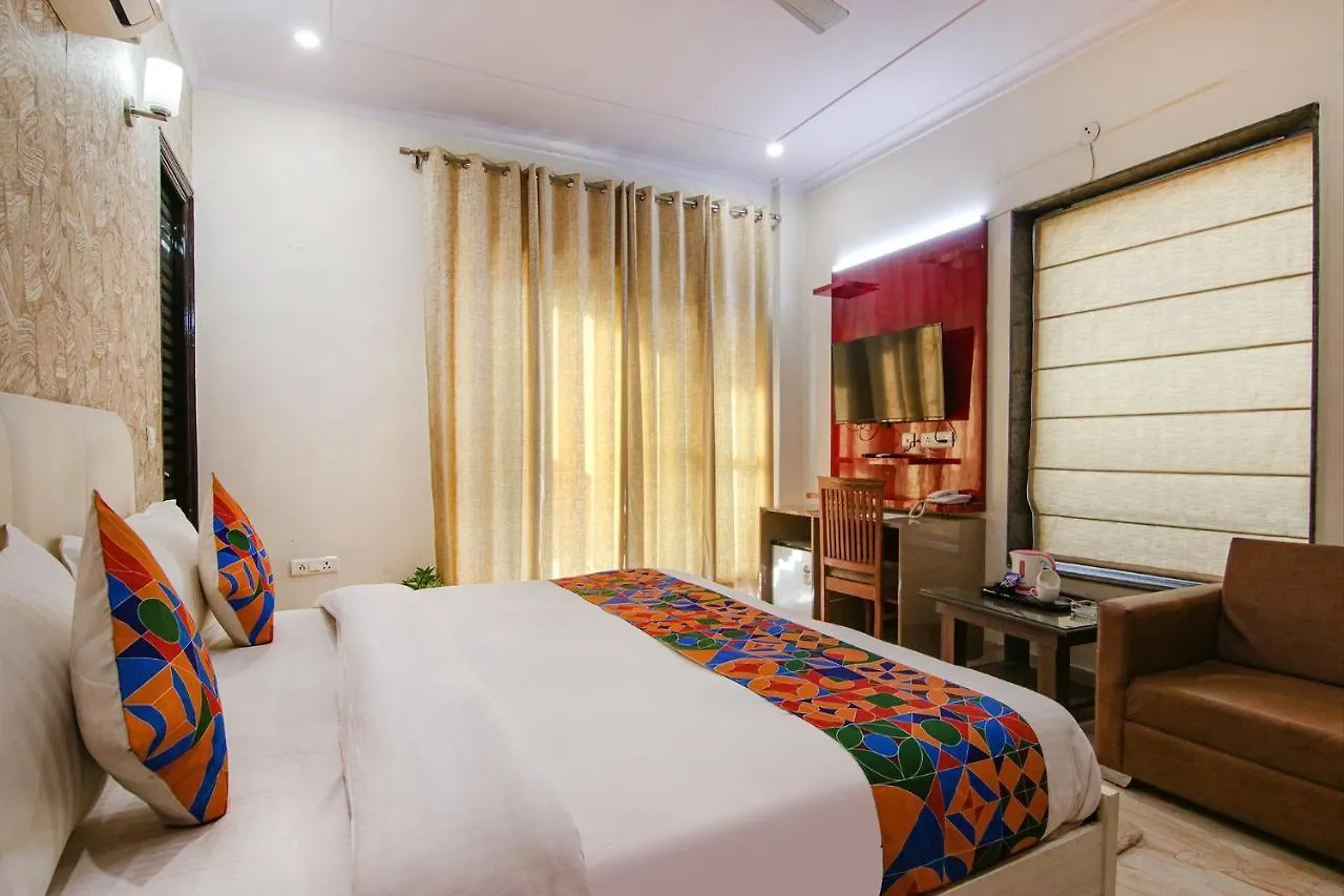Homefort Stays - Sector 45 Near Cyber Park & Artemis Hospital Gurgaon Inde